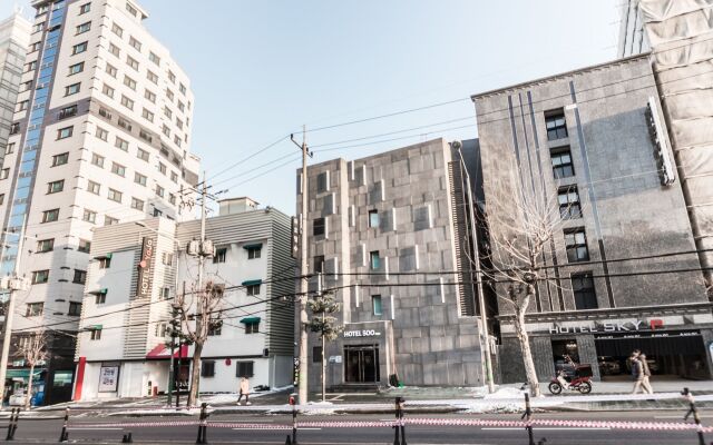 hotelImage