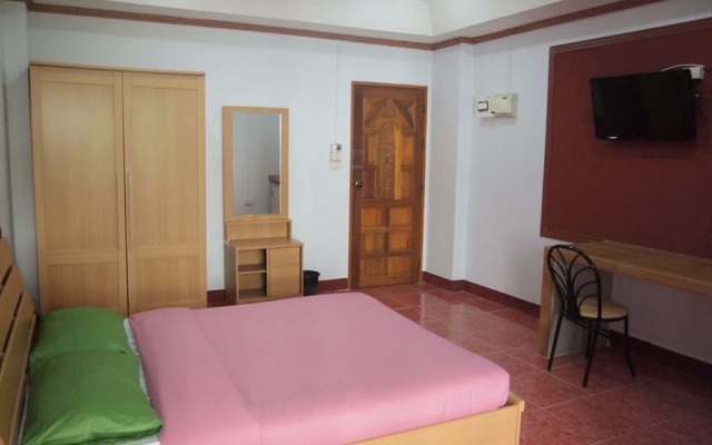 Somsri Apartment