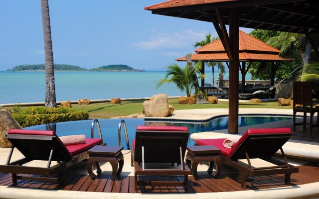 All Inclusive 4 Bedroom Beach Front