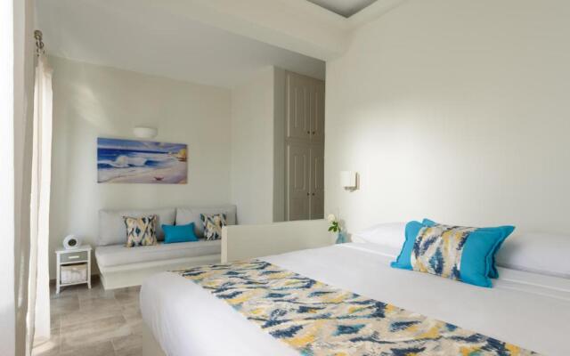 Enalion White Suites Oia