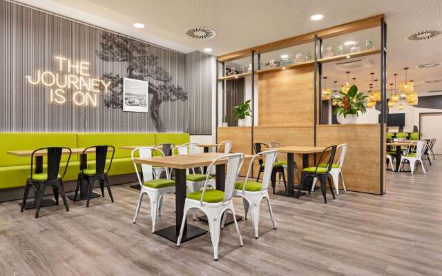 Super 8 by Wyndham Chemnitz