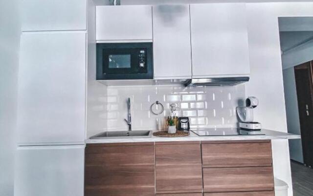 Mamaia Luxury Studio Apartment V