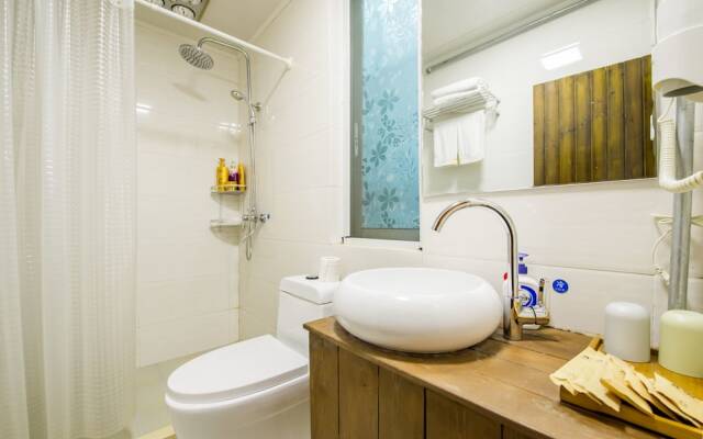 Taihu Baopu Fish Inn