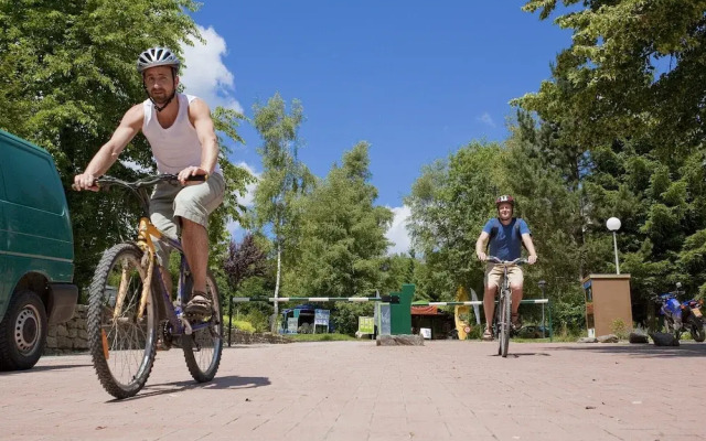 Mobile Home With Heated Pool