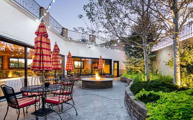 Clarion Inn Garden City