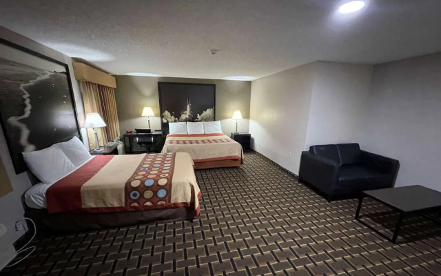 Super 8 League City-Kemah Area