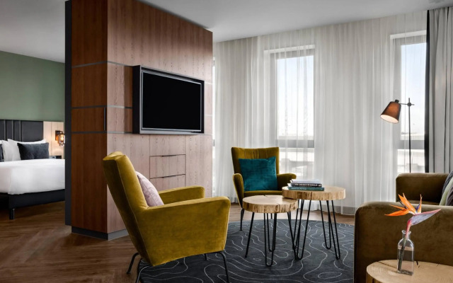 Renaissance Amsterdam Schiphol Airport Hotel