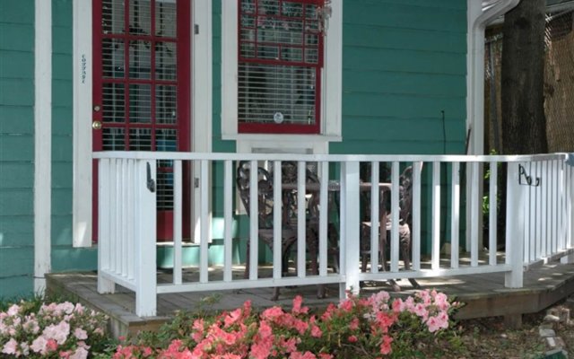 Sugar Magnolia Bed & Breakfast