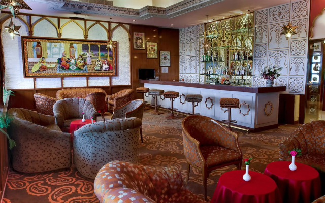 Hotel Clarks Shiraz - фото 2