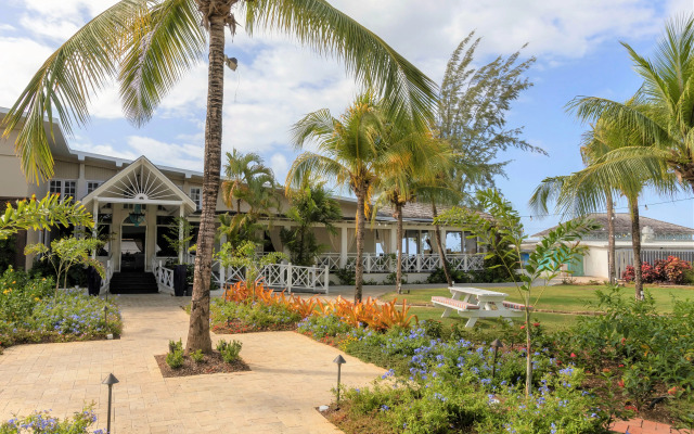 Sea Breeze Beach House by Ocean Hotels - All Inclusive