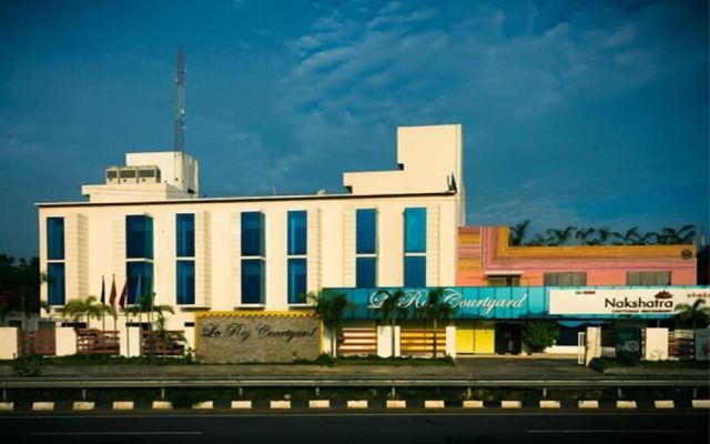 Le Raj Courtyard