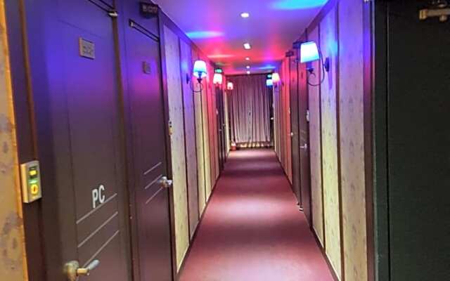Plus Motel