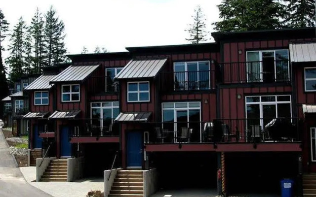 Sooke Harbour Resort & Marina