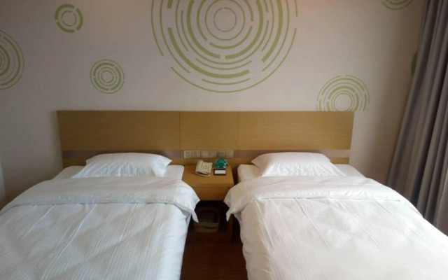 GreenTree Inn Qingdao Jiaozhou Jiaoping Road Aviation Industry Park Express Hotel