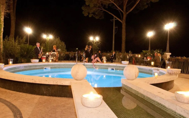 Villa Euchelia Resort