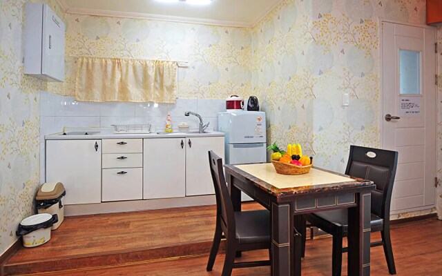 Geoje Dream Hill Pension