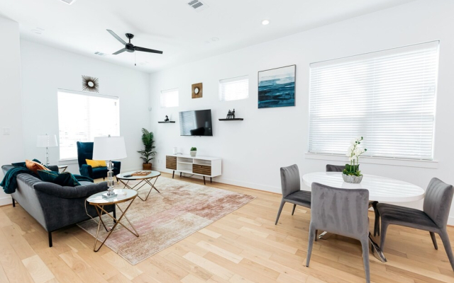 Houston Gouba Resident