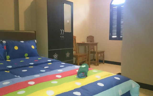 Café Johan Home Stay Senggigi