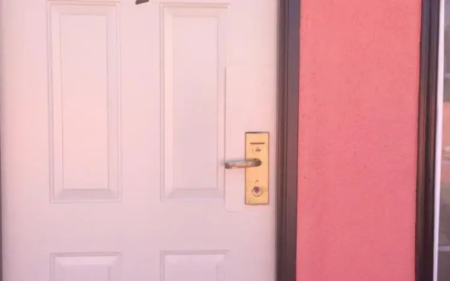 Notel Motel