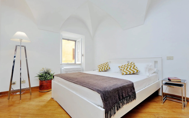 Clementina Charme - My Extra Home