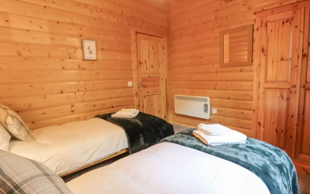 Leafy Hollow Lodge