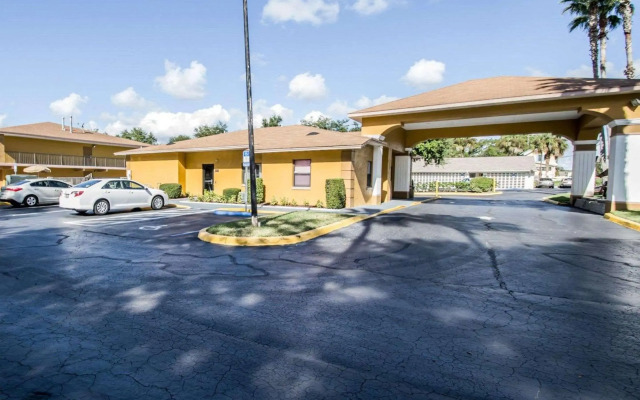 Quality Inn near Blue Spring