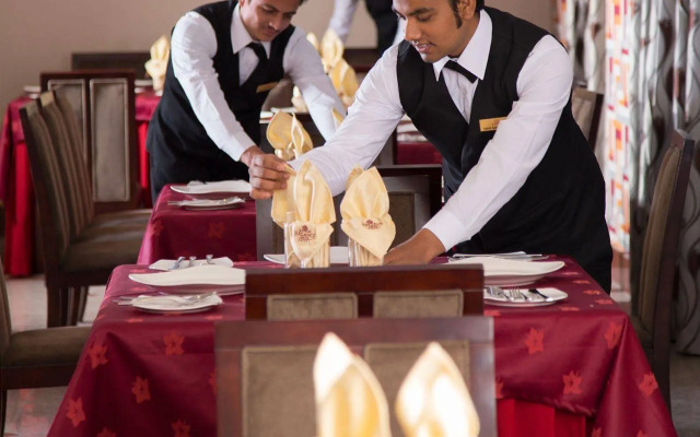 Elegance Castle Hotel