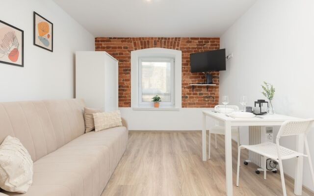 Beige Studio in City Center by Renters