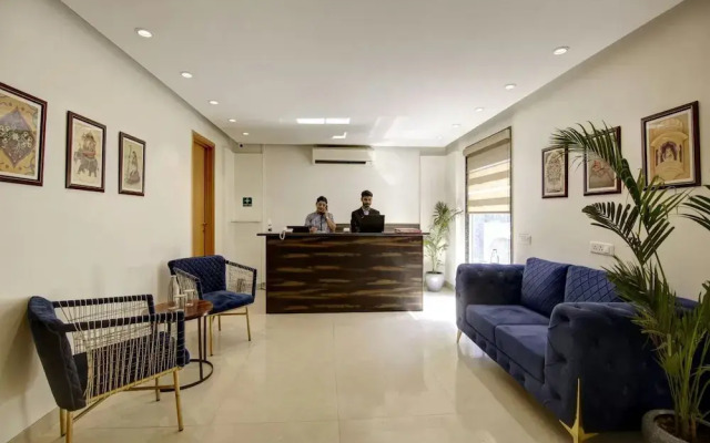 Saltstayz Select - Galleria Market & Golf Course Road