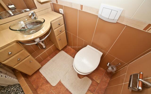 Royal Apart (Роял Апарт) на Бардина