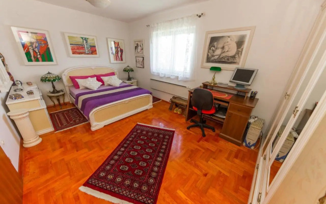Apartment Arbanija 14825b
