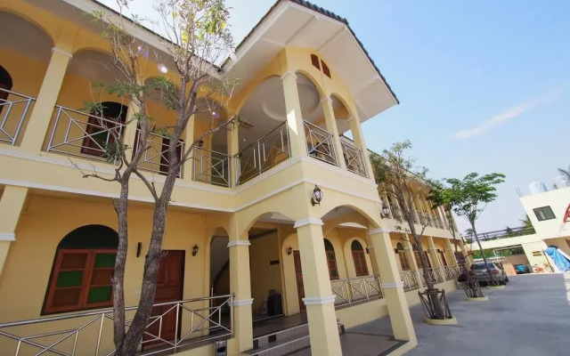 The Rich Residence