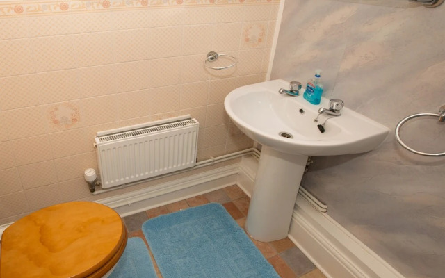 Eypeleaze B & B