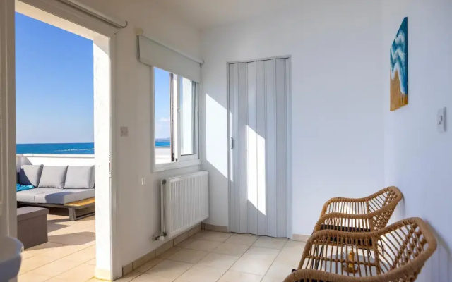 Faros Seaside Villa Larnaca