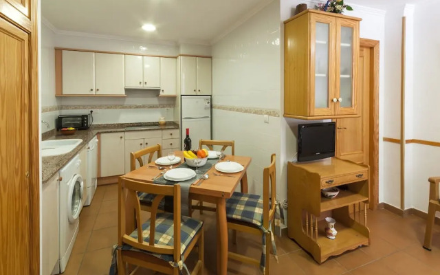 Comtessa in Oliva With 1 Bedrooms and 1 Bathrooms