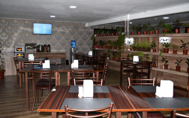 Gold Plaza (Голд Плаза)