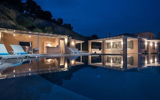 Villa in Peloponnese With Pool