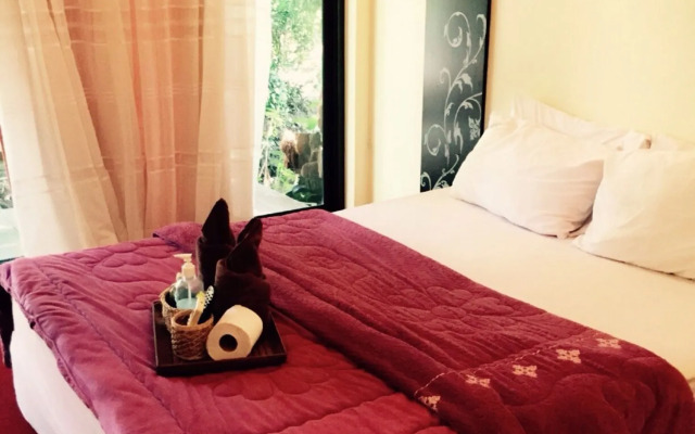 Baan Suan Phidchamika