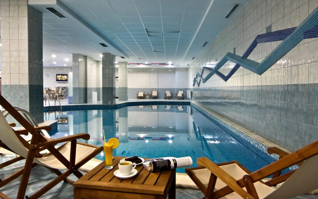TES Flora Apartments