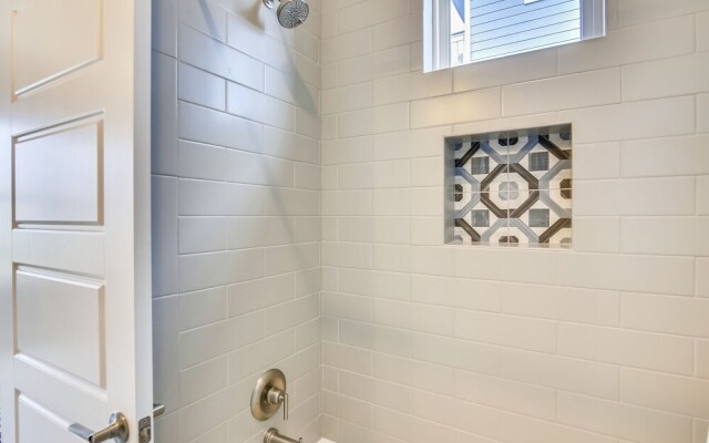 Skin And Bones 4 Bedroom Home