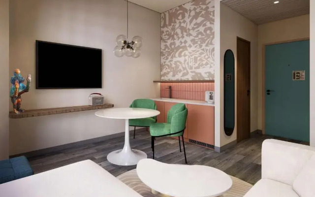 Hyatt Centric Cairo West