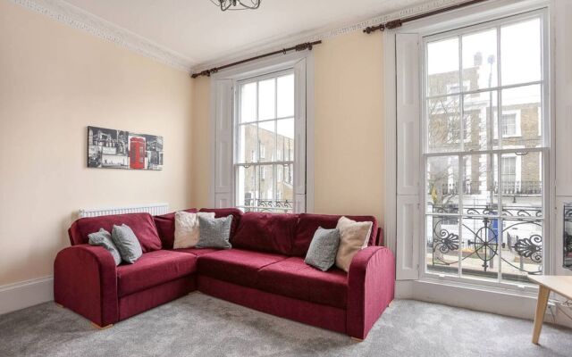 Stunning, Spacious Townhouse Moments From Camden