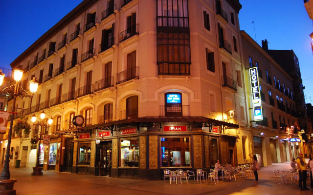 Hotel Río Arga