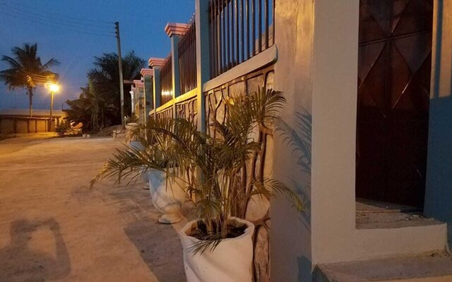 Bright Hotel & Suites