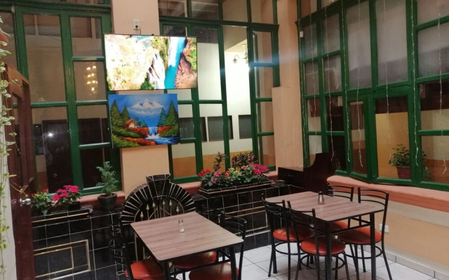 Hostal Victoria- Quito