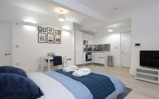Stunning Brand New Studio Apartment - Sleeps 3