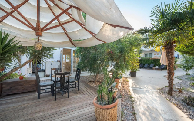 Costa Sariyaz Hotel