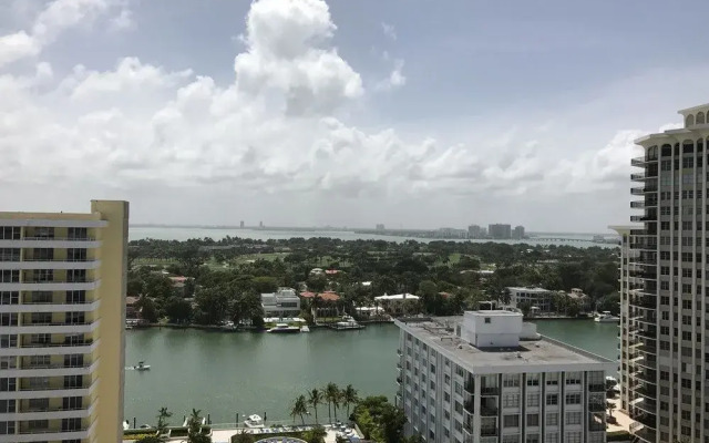 Design Suites at Pavilion by Design Suites Miami