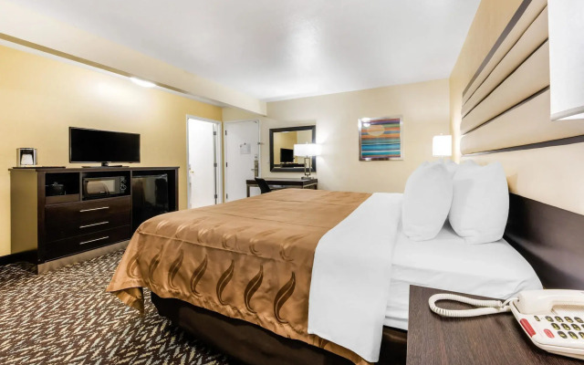 Quality Inn & Suites Capitola By the Sea