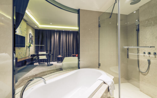 Mercure Shanghai Royalton